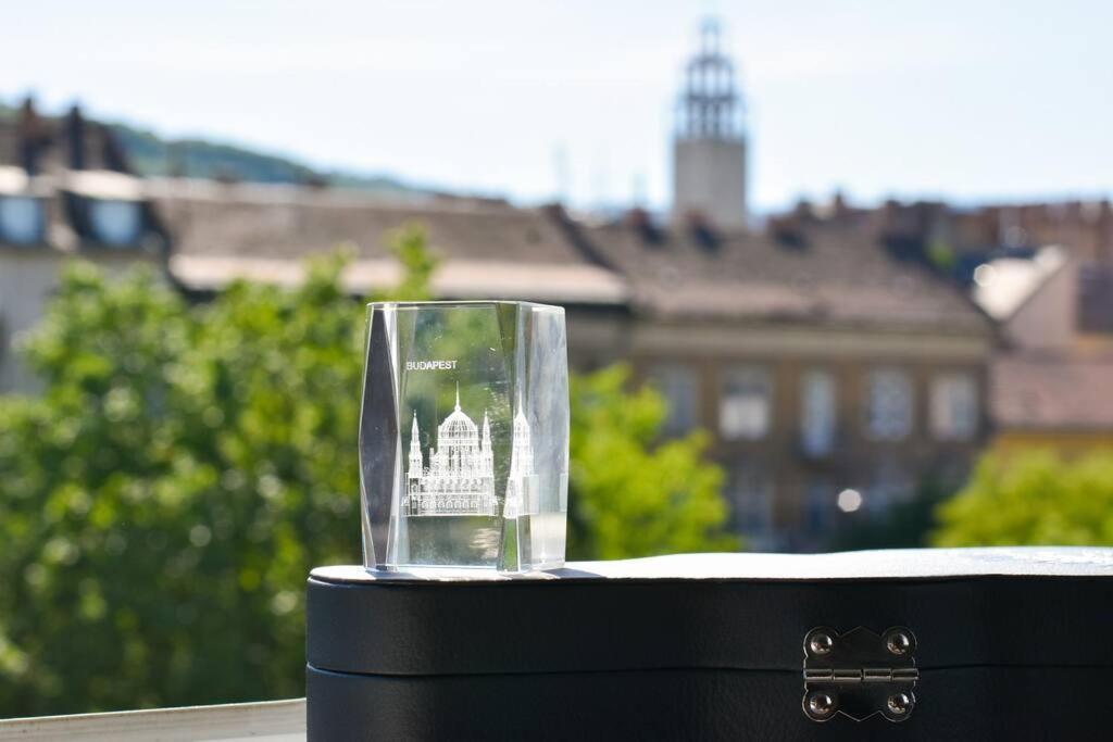 Renovated Stylish Flat At The Castle&Metro Budapeste Exterior foto