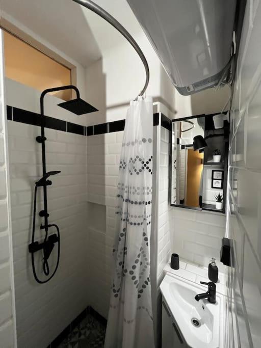 Renovated Stylish Flat At The Castle&Metro Budapeste Exterior foto